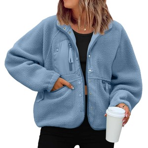 Veste <span class=keywords><strong>en</strong></span> polaire duveteuse pour femmes, boutonnée, style <span class=keywords><strong>sherpa</strong></span>, décontractée, chaude pour l'hiver, avec poches - Product Image 3