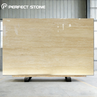 Dalles de travertin blanc naturel PerfectStone, coupées sur mesure, pour la construction de murs intérieurs et extérieurs de villas