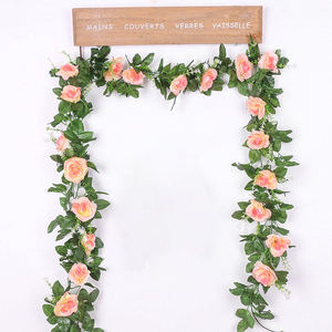 Guirlande de fleurs artificielles roses de 220 cm de haute qualité avec feuilles vertes pour la décoration de la maison, des mariages et des fêtes - Vente en gros - Product Image 4