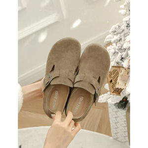 Zuecos de ante marrón con punta redonda, cierre de hebilla, forro de felpa, para invierno, sin cordones, de corcho - Product Image 4