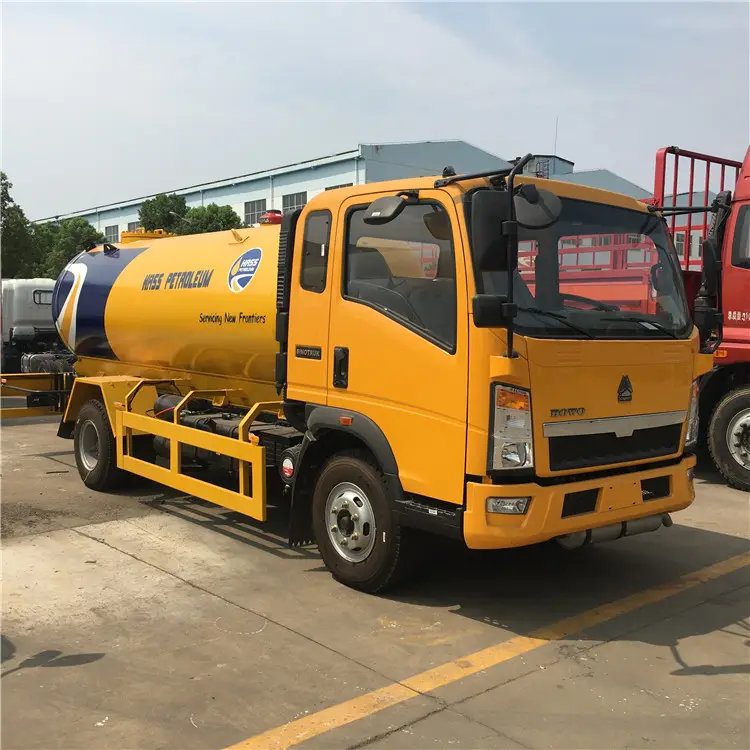 5-7.5Tons LPG Bobtail Truck 10,000-15,000 liters LPG road tank for sale