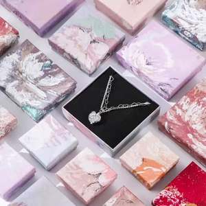 Boîte d'emballage de bijoux portable et réutilisable en forme de fleur rouge irrégulière, doublée d'une éponge, pour bracelets, boucles d'oreilles, bagues, pendentifs - Product Image 2