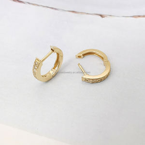 ホットセール中！14K本物の金製ハギーフープピアス、豪華でクラシックな天然ダイヤモンドピアス、おしゃれなイヤリング、ファッションジュエリー - Product Image 5