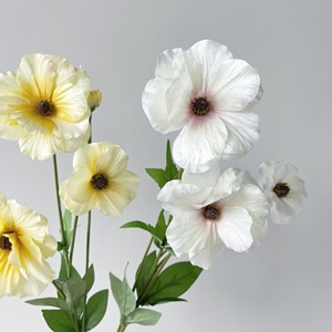 Fleurs artificielles en soie de renoncule blanches et jaunes, haute simulation, pour décoration de mariage, accessoires de photographie et décoration intérieure - Product Image 1