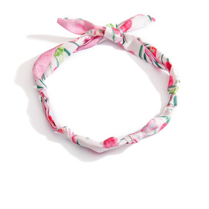 Collar de pañuelo de seda DIY con dijes dorados y colgante de flor para mujer, joyería de moda, origen Yiwu, aleación de zinc, diseño multicapa - Product Image 5