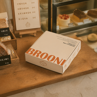 Boîte cadeau pour boulangerie avec couvercle intérieur imprimé, design dessiné à la main |   Emballage alimentaire personnalisé de couleur unie Off-White OEM