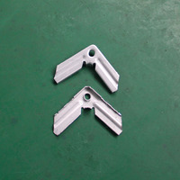 Matrice de formage d'angle monobloc pour codes d'angle de conduits HVAC, matrice d'emboutissage d'angle TDF/TDC pour travaux de tôlerie