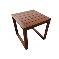 Ensemble de canapés de luxe personnalisés et durables pour l'extérieur, avec structure en aluminium et coussins imperméables couleur bois, pour hôtels et parcs