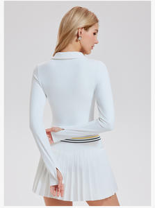 Set Sportivo da Golf e Tennis, Completo Due Pezzi Personalizzabile con Logo, Abbigliamento da Pickleball, Giacca Corta con Zip e Gonna Plissettata, Abbigliamento Femminile - Product Image 4