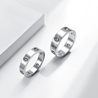 Bestseller 18K Gold & Edelstahl 316L Verlobungsring Hochwertig Einfacher Stil mit Zirkonia-Steinen für Paare