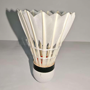 Xingui 9 Pro Qualité Classe D Plume de canard PU Tête en liège 5g Poids Tournoi Professionnel Équipe Léger Vitesse 76/75 Badminton - Product Image 1