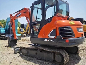 Excavadora Hidráulica Usada de Alta Calidad Doosan DX60 con Certificación CE, 6 Toneladas, de Segunda Mano, con Acoplador Rápido y Martillo Rompedor, Motor Doosan - Product Image 2