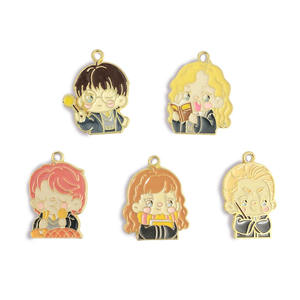 Accessoires de bijoux en alliage bricolage fait à la main mignon Magic <span class=keywords><strong>Academy</strong></span> mâle femelle étudiant porte-clés Mobile pendentif mode pendentifs breloques - Product Image 2