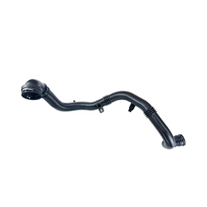 39017739 39201785 Tubo di Uscita Intercooler Turbo Sostitutivo 39201785 per Vauxhall <span class=keywords><strong>Opel</strong></span> <span class=keywords><strong>Astra</strong></span> <span class=keywords><strong>K</strong></span> 2016-22 Chevrolet Cruze 2016-19 1.4T - Product Image 3