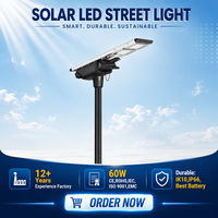 Lampadaire solaire LED monocristallin tout-en-un 60W avec capteur PIR, étanche IP66, batterie LiFePO4, garantie 3 ans pour utilisation sur autoroute