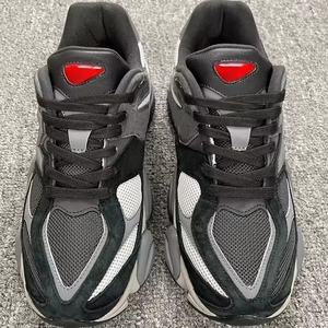 Zapatillas Deportivas New Balance 9060 Triple Black de Alta Calidad, Estilo Casual para Caminar, Moda Masculina, Deportivas para Mujer - Product Image 1