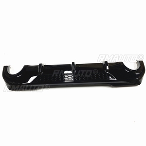 Diffuseur de pare-chocs arrière noir brillant/fibre de carbone pour BMW Série 1 F40 2019-2023, lèvre de diffuseur, séparateur de coffre, plaque de spoiler, accessoires extérieurs - Product Image 3