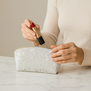 Bolsa de maquillaje de cuero vegano de nuevo diseño con cremallera, bolsa de mano de maquillaje Vintage portátil - Product Image 3