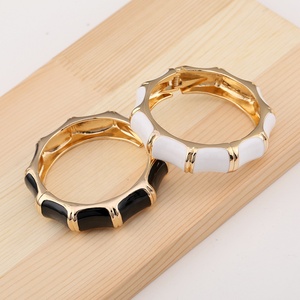 Bracelet jonc haut de gamme contrasté pour femme, style vintage, coloré, motif bambou, épais, vente en gros d'usine - Product Image 3