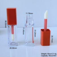 Tube à lèvres vide transparent personnalisé en plastique de 8 ml avec applicateur, tube carré pour rouge à lèvres liquide sérigraphié avec capuchon à vis rouge