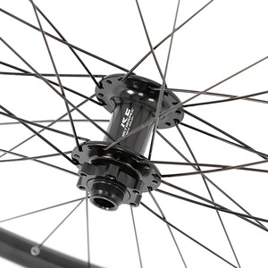 Jeu de roues de VTT Twitter Zhuite 27,5 29 pouces en alliage d'aluminium avec freins à disque et jantes à axe traversant - Product Image 3