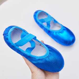 <span class=keywords><strong>Scarpe</strong></span> da Balletto per Bambine Best Seller, <span class=keywords><strong>Scarpe</strong></span> da Danza Classica Elasticizzate, <span class=keywords><strong>Scarpe</strong></span> con Suola Morbida a Zampa di Gatto per Bambini - Product Image 4