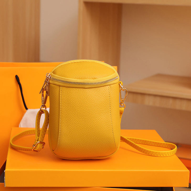 สีเหลือง