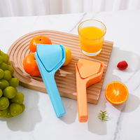 Max Juice Extractor Citroen-Lime Pers Eco-vriendelijk PP Plastic Gebruiksvriendelijk Plat Ontwerp Met Ingebouwde Zeef Blauw/Oranje