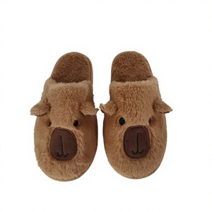 Pantofole da Casa in Peluche per Donna, Design 3D Capibara, Calde e Morbide, Antiscivolo, per Interni Invernali - Product Image 1