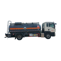 Camion-citerne à huile de 12 tonnes, origine Hubei Suizhou, normes de sécurité élevées pour le transport de pétrole