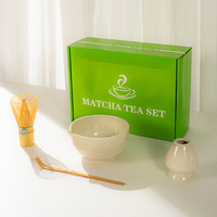 Ensemble fouet en bambou et fouet Chasen en céramique au design japonais moderne personnalisé, avec bol à matcha et tasse, pour thé et café