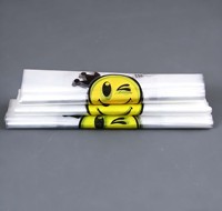 Herbruikbare T-shirt tas op maat met zeefdruk en diepdruk, gemaakt van PE-materiaal voor supermarkten & zakelijke winkels