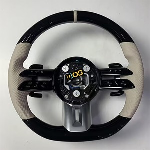Volante Deportivo DOS Personalizado con Acabado Negro Brillante para <span class=keywords><strong>Mercedes</strong></span>-Benz W212 W221 W222 W205 W204 <span class=keywords><strong>C220</strong></span> W205 W204 GLC63 - Product Image 1