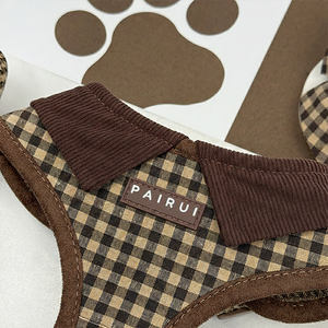 Conjunto de Correa y Arnés Acolchado de Lujo Grace Grid para Perros, Sin Tirones, con Lazo de Pana y Soporte para Bolsas de Excrementos - Product Image 3