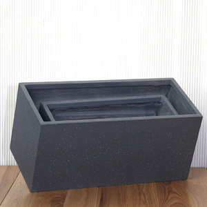 Fioriera Moderna Rettangolare <span class=keywords><strong>in</strong></span> <span class=keywords><strong>Cemento</strong></span> Grigio per Esterni, Vaso da Giardino con Design Minimalista, da Appendere o da Posizionare a Terra per Centri Commerciali - Product Image 4