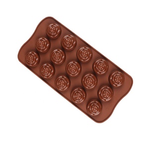 Molde de Silicona Ecológico con Forma de Rosa 3D para Decoración de Pasteles, Apto para Uso Alimentario - Product Image 2