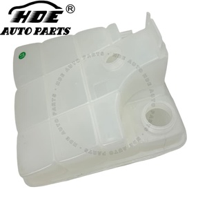 93941937 93926969 93941946 Venta al por Mayor de Piezas de Automóviles HDE, Tanque de Expansión de Refrigerante para Iveco Daily - Product Image 2