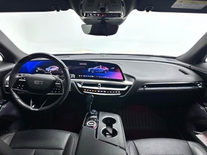 รถยนต์มือสอง ปี <span class=keywords><strong>2022</strong></span> แคดิลแลค LYRIQ SUV EV ระยะทาง 31000 กม. ไมล์น้อย สีเดิม ไม่เคยเกิดอุบัติเหตุ พวงมาลัยซ้าย รถยนต์ไฟฟ้าสุดหรู พร้อมส่ง - Product Image 3