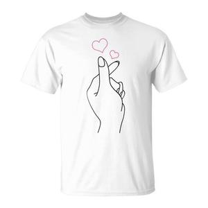 Camiseta con símbolo de corazón de K Pop, regalo para fanáticos de la música coreana, talla unisex para adultos - Product Image 1