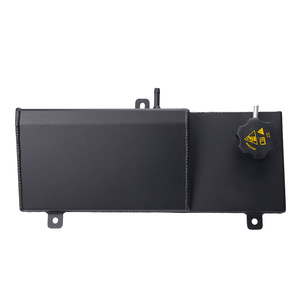 Réservoir de liquide de refroidissement en alliage d'aluminium pour modèles Ford Mustang 4.6l V8 1996-2004 - Product Image 3