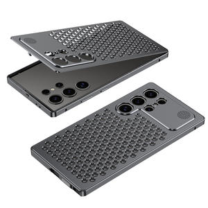 Estuches <span class=keywords><strong>de</strong></span> perfume <span class=keywords><strong>de</strong></span> aluminio <span class=keywords><strong>de</strong></span> lujo Funda <span class=keywords><strong>de</strong></span> teléfono con disipación <span class=keywords><strong>de</strong></span> calor para <span class=keywords><strong>Samsung</strong></span> S24 S25 Ultra S25 Plus Estuches <span class=keywords><strong>de</strong></span> teléfono celular a prueba <span class=keywords><strong>de</strong></span> golpes <span class=keywords><strong>de</strong></span> metal - Product Image 4