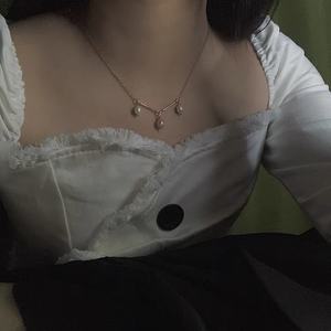 Collar de Oro de 14K, Estilo Retro Francés 'Hermana Hada', Collar de Fuegos Artificiales Humanos con Perla Natural, Estilo Delicado - Product Image 2