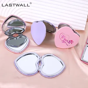 Miroirs mignons en forme de coeur faits à la main en gros miroir pliant double face en PU miroirs de marque privée personnalisés