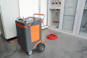 Station <span class=keywords><strong>de</strong></span> diagnostic robuste pour câbles mobiles, unité <span class=keywords><strong>de</strong></span> décharge d'impulsions automatique, traceur <span class=keywords><strong>de</strong></span> circuit pour les infrastructures utilitaires aéroportuaires - Product Image 4