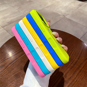 มาการองเคสซิลิโคนเหลวสีสกินทัชป้องกันสิ่งสกปรกสำหรับ iPhone 17 PRO MAX 16ที่ชาร์จแบบไร้สายที่คลุมหน้าต่างแม่เหล็กขนาดใหญ่ - Product Image 4