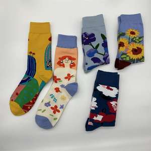 गर्म बिक्री फैशन कपास मोजे कस्टम रंगीन फूल पैटर्न कैक्टस सूरजमुखी वायलेट महिलाओं के लिए सुंदर क्रू मोजे - Product Image 5