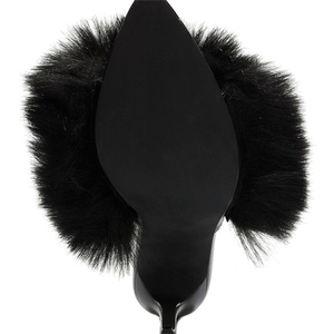 Sandalias de tacón de aguja de piel sintética personalizadas para mujer, estilo mules, con tacón alto y fino, ajuste ancho, peludas y esponjosas - Product Image 3