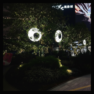 Lámpara LED con Forma de Ojos Grandes para Decoración de Fiestas y Festivales - Luces Decorativas Impermeables para Parques y Jardines IP65 - Product Image 1