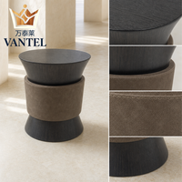 Table d'appoint moderne pour hôtel, table ronde personnalisée avec base en bois sculpté pour les projets de hall d'entrée, de salon et de villa