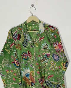 Nouvel ensemble de pyjama léger en coton pour l'été, imprimé à la main, pour femme, prix de gros - Product Image 2